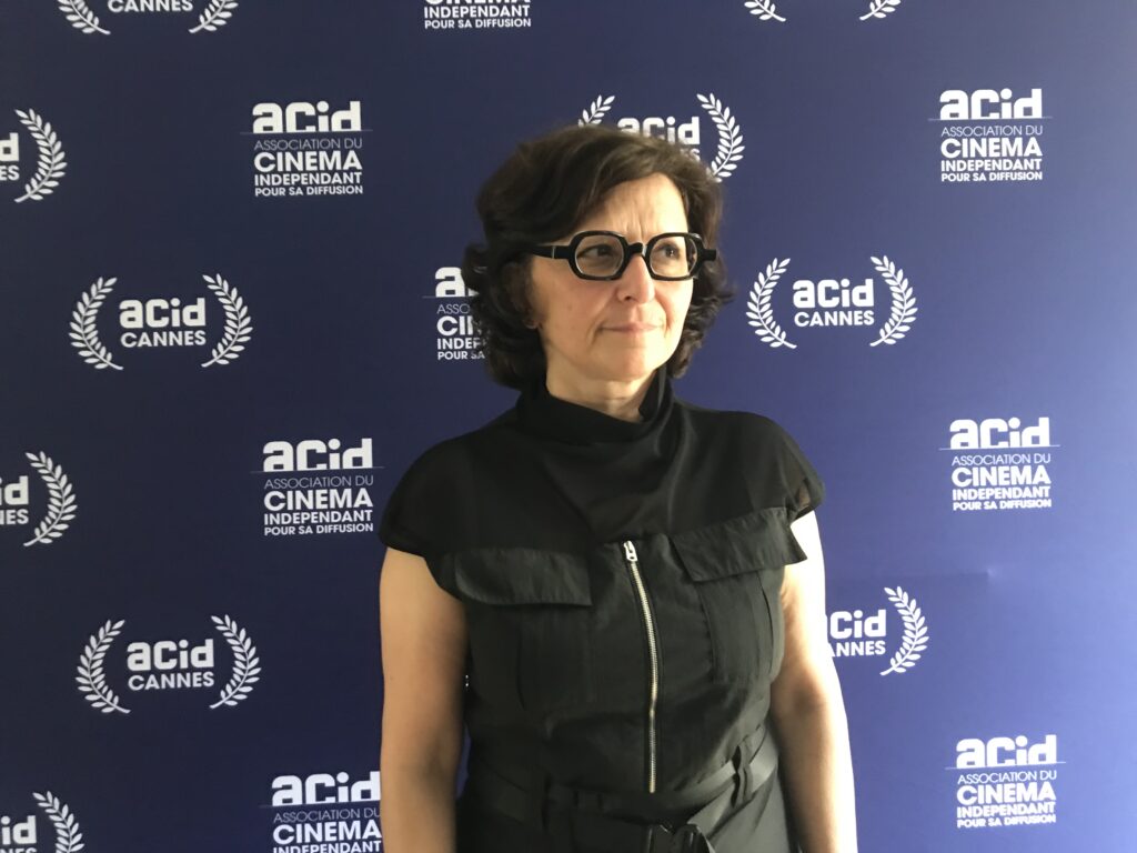 Íránsko-francouzská režisérka Sepideh Farsi při představení svého dokumentárního snímku Put Your Soul on Your Hand and Walk, výběr ACiD. Foto Marie Sýkorová