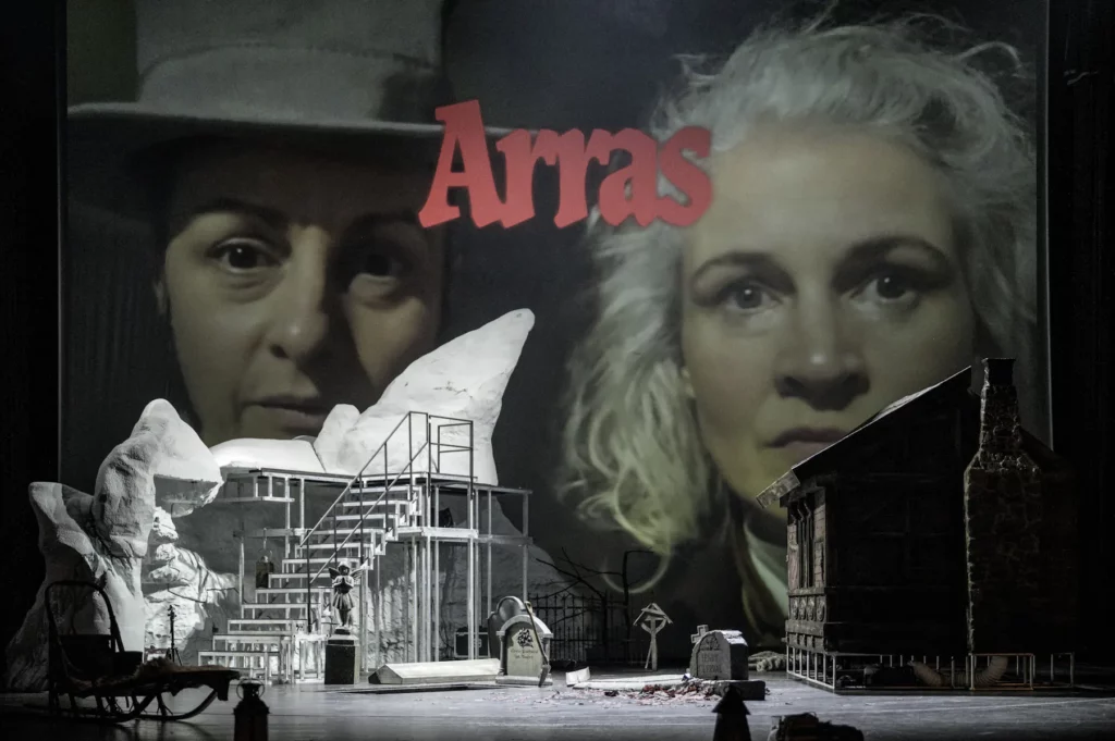 Frankenstein režisérky Petry Tejnorové stojí na principu live cinema. Foto Petr Neubert