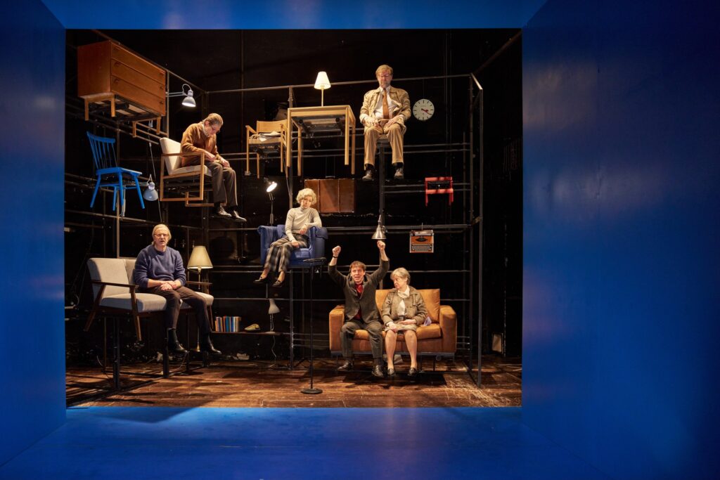 Výpravu vytvořil Marek Cpin. Foto KIVA