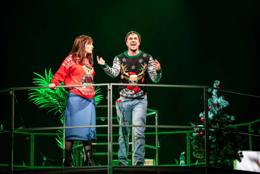 Ústřední herecká dvojice Anna Prášilová Fialová (Cathy) a Ondřej Rychlý (Jamie). Foto Zuzana Havlínová