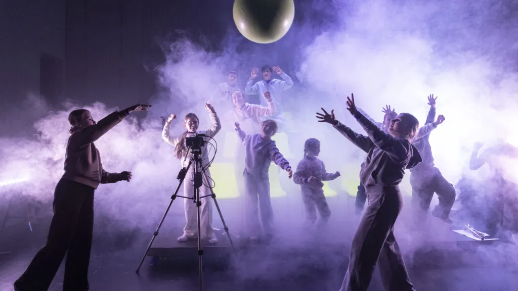 V inscenaci účinkují dětské sbory Ústecké Bambini a Pěvecký sbor ZŠ Stříbrnická. Foto Patrik Borecký