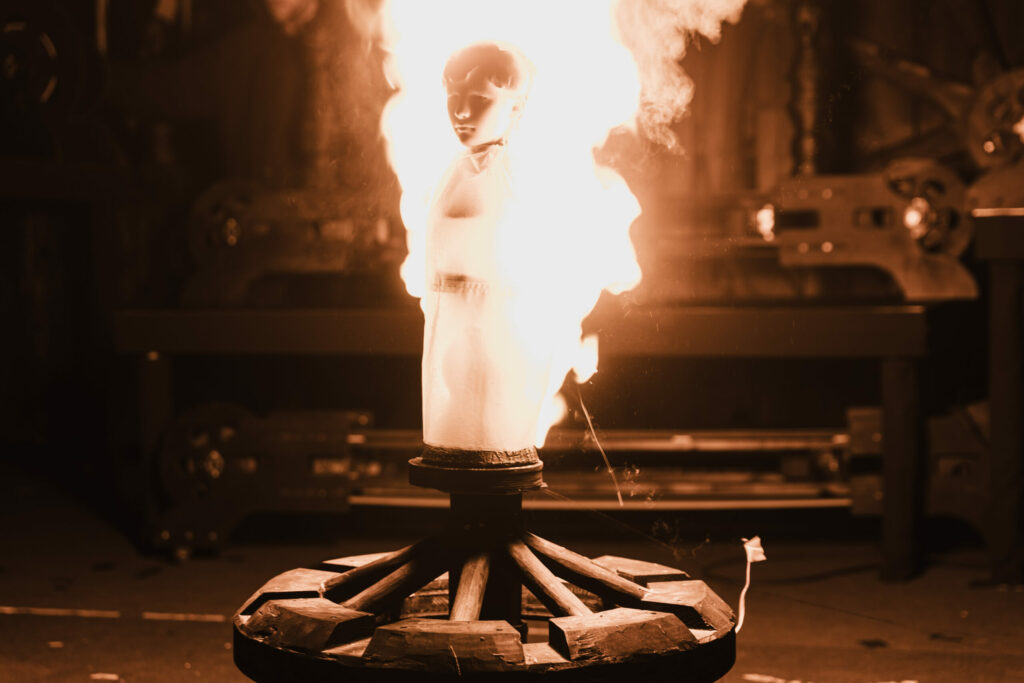 Autorem scénografie je Karel Czech. Foto Milan Hajn