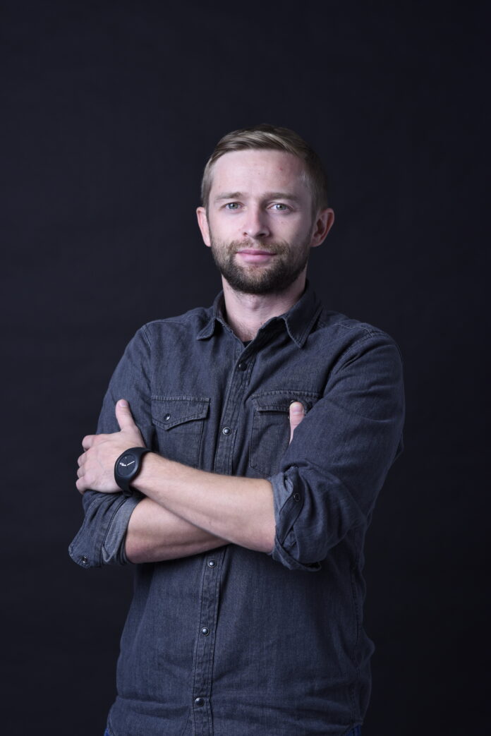 „Moje angažmá v Dejvickém divadle členové souboru schvalovali – prý mi v tomto směru pomohla jedna scéna ze seriálu Čtvrtá hvězda.“ Foto Alena Hrbková